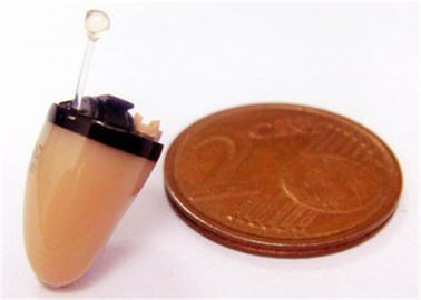 Auricular inalámbrico plástico de juego del dispositivo de la salida maravillosa mini para el engaño del póker